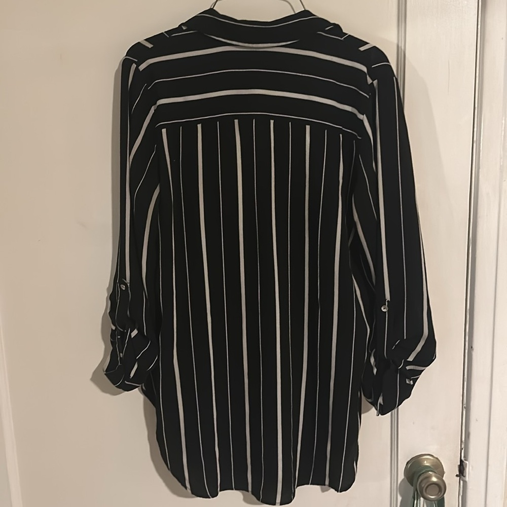 Button down - Picture 5 of 5